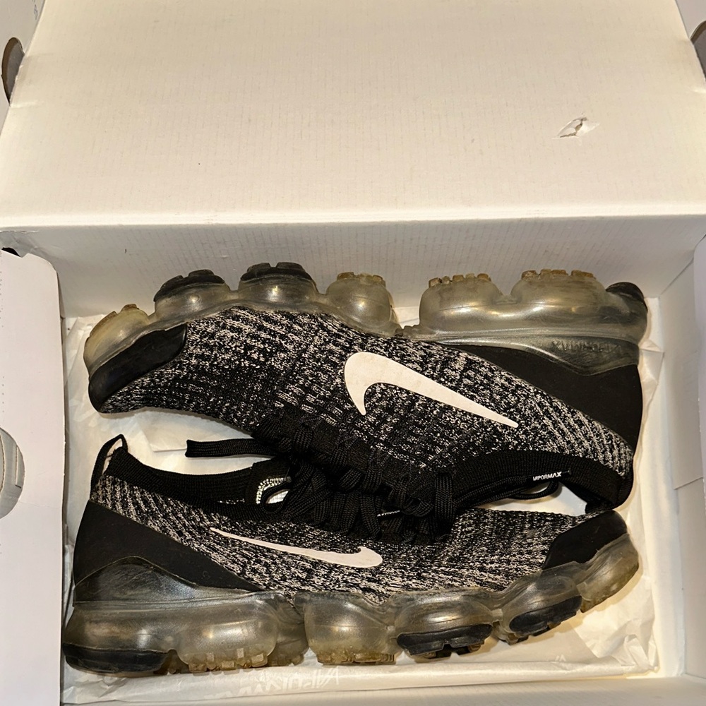Nike Women’s Vapormax Flyknit 3